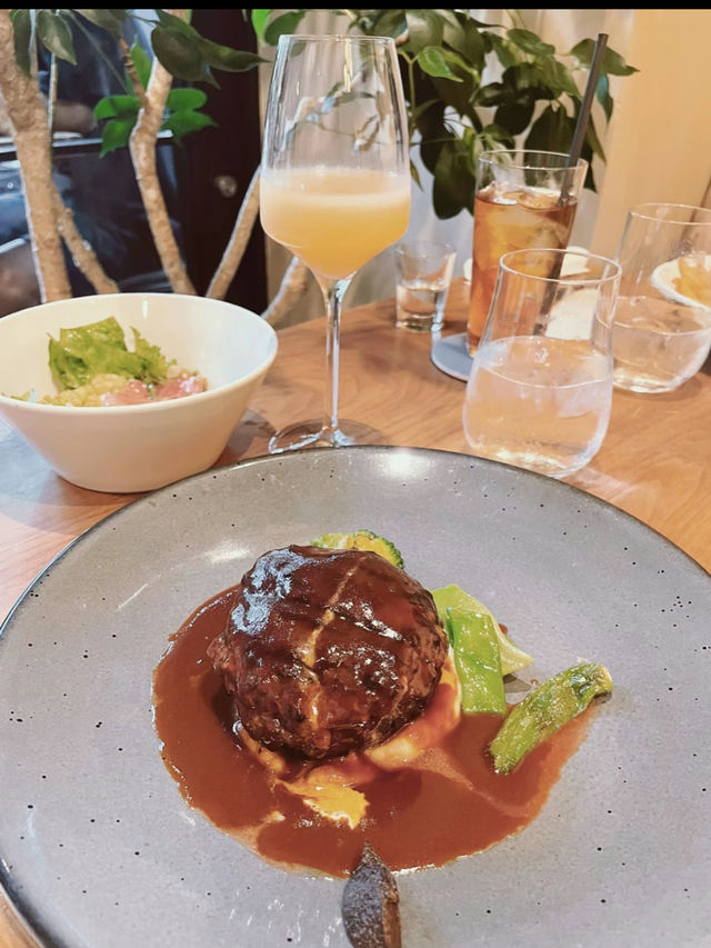 トランクホテルでご褒美ランチ