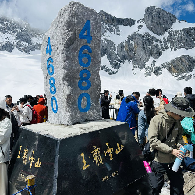 Lijiang Jade Dragon Snow Mountain Attractions