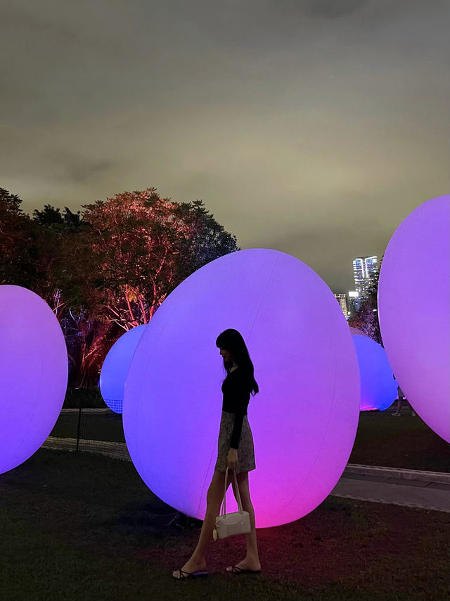香港發光蛋打卡展覽-teamLab：光漣