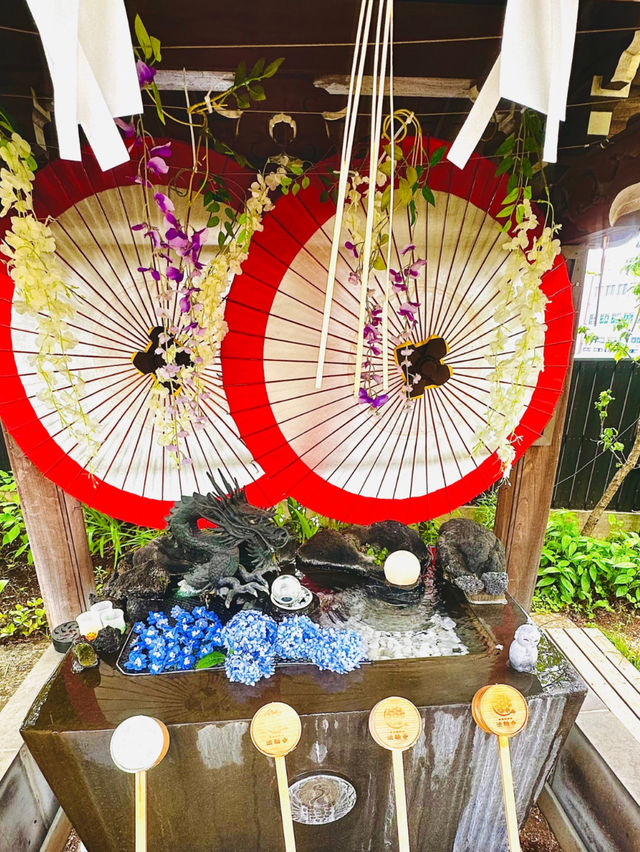 【今話題‼️花手水の映えスポットが早稲田に‼️】