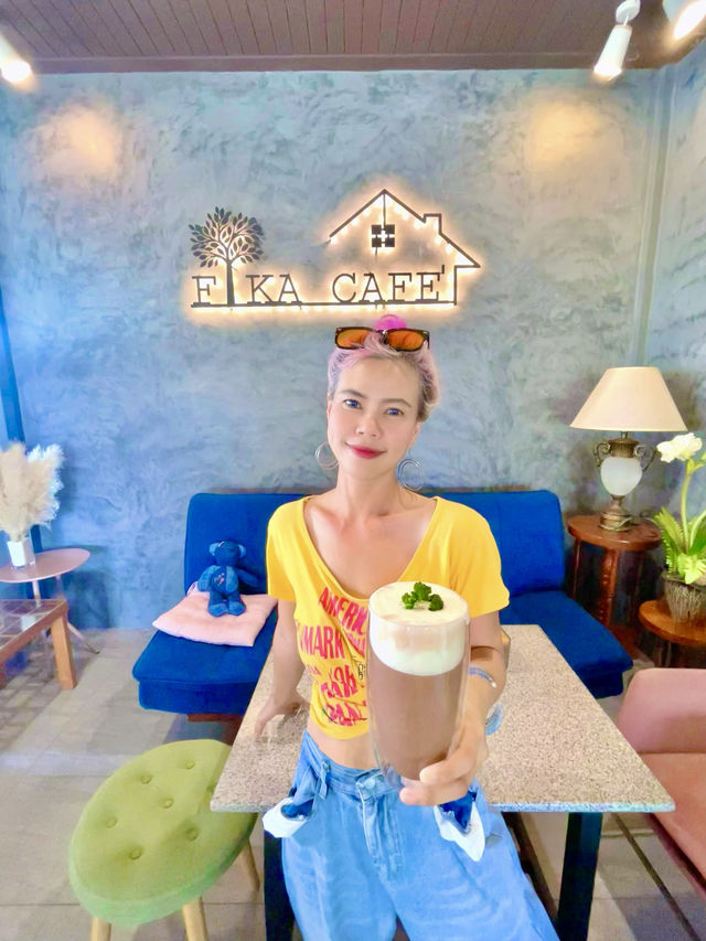 คาเฟ่ที่มีแต่ความสุข Fika Cafe @ Baan Ta