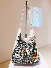 【限量藝術展】Mr Doodle愛情雕塑，遠東百貨信義A13