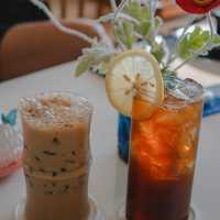 Sea Of Love Pattaya คาเฟ่สไตล์ซานโตรินี 