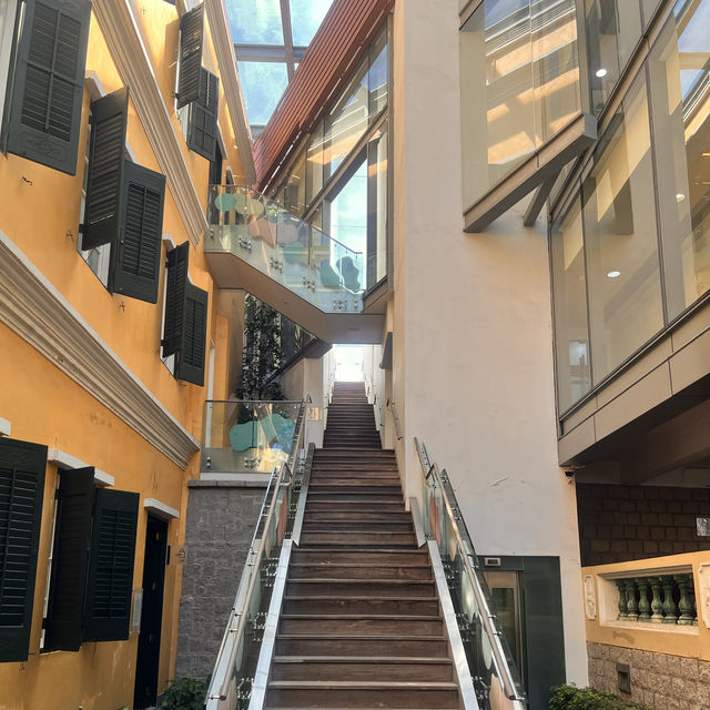 澳門何東圖書館——環境優雅的園林式圖書館