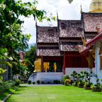 "วัดพระสิงห์วรมหาวิหาร" วัดดังเชียงใหม่