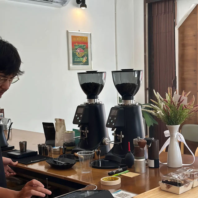 ร้านกาแฟเปิดใหม่ #นราธิวาส คาเฟ่สโลว์บาร์ เฟี้ยวๆๆ