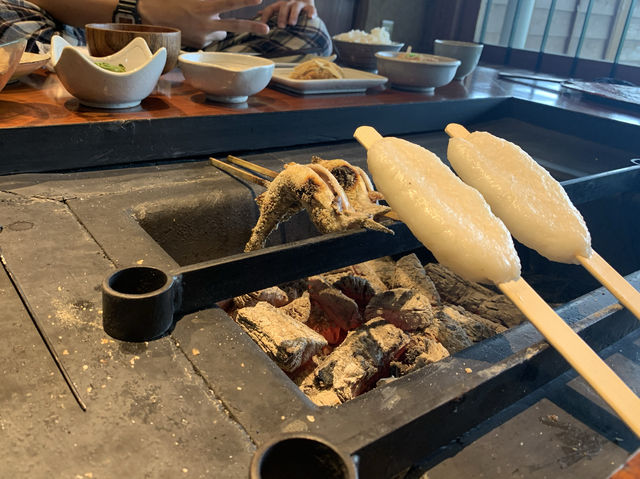 岡山県山奥にある囲炉裏焼き屋さん
