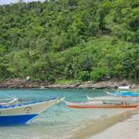 Island Hopping in Port Barton 