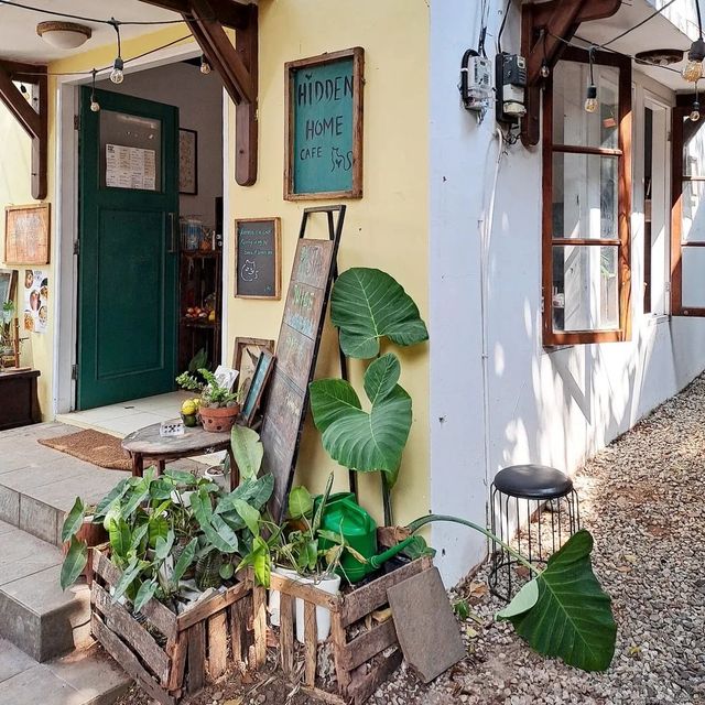 Hidden Farm Plantshop Cafe