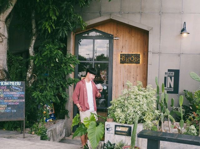 ทีรามิสุโฮมเมด พิกัดชลบุรี