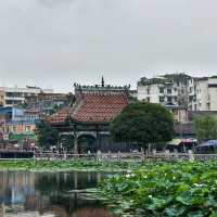 泉湖公園：詩意水榭
