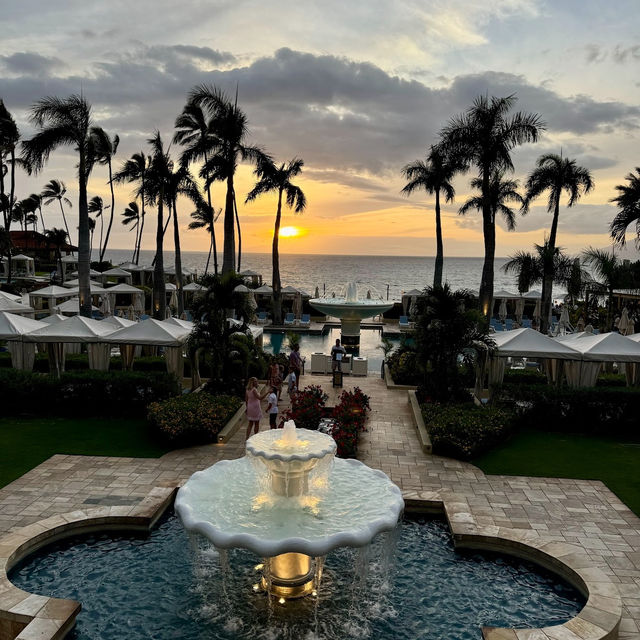 Escape to Paradise at Four Seasons Maui! 🌴☀️ Where Summer Never Ends and Luxury Knows No Bounds