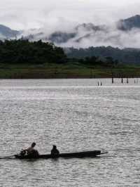 ล่องเรือชมเมืองเก่าสังขละบุรี