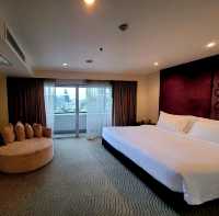 FURAMA SILOM โรงแรมใจกลางเมือง ห้องพักกว้างขวาง