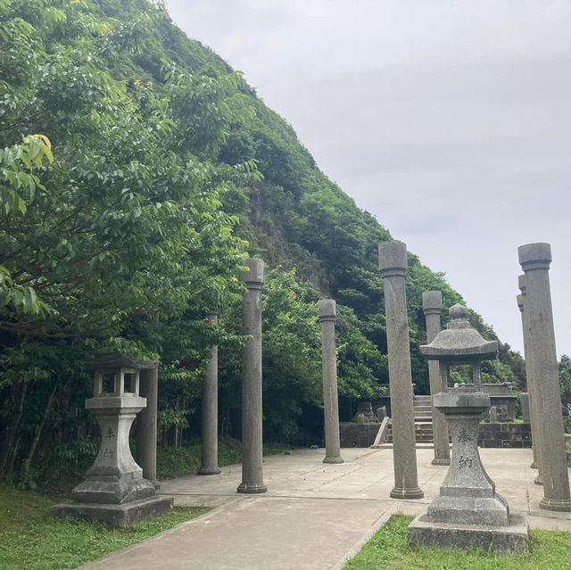 「金瓜石黃金博物館附近，再向上爬欣賞無敵海景」