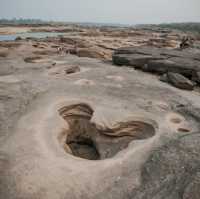 สามพันโบก