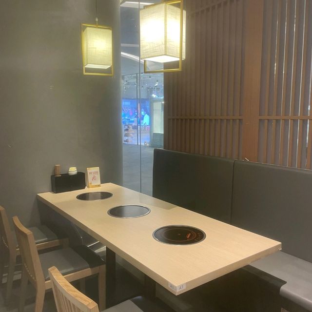 大角咀星級美食 任食雞煲及新鮮食材火鍋