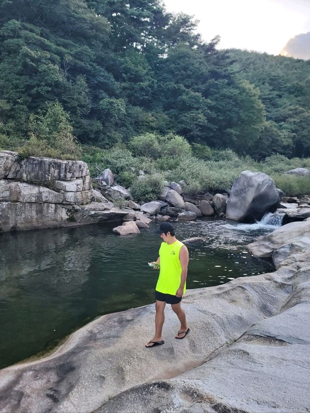 계곡카페로 유명한 거창 민들레울💚