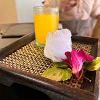 The location is perfect for vacation, beautiful beach and nice room, all staffs are wonderful.