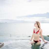 🌊โรงแรมพัทยา สระว่ายน้ำวิวทะเล 180 องศา 