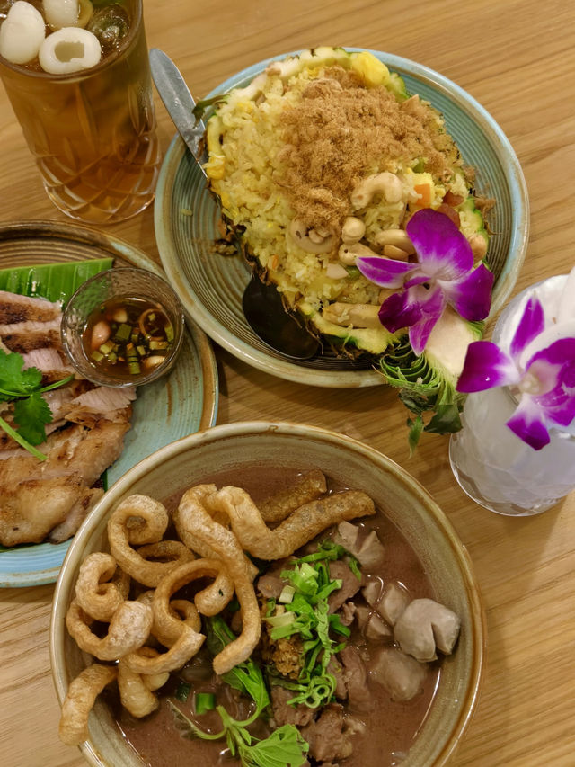 灣仔泰菜餐廳，必點椰子凍
