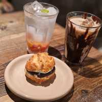 [新大久保]落ちついた雰囲気の新大久保カフェ[ROZI coffee]