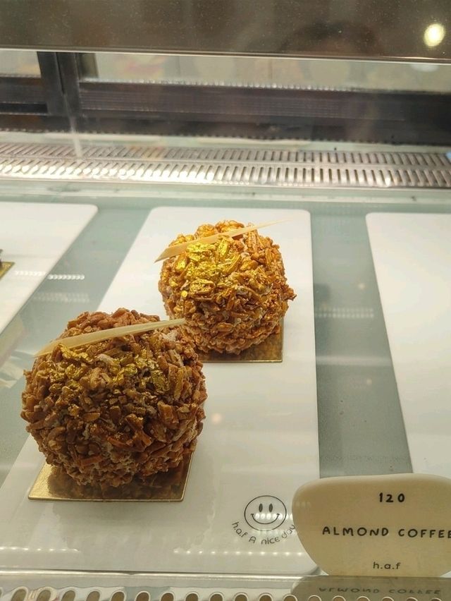 h.a.f Cafe คาเฟ่ลับย่านปทุมวัน