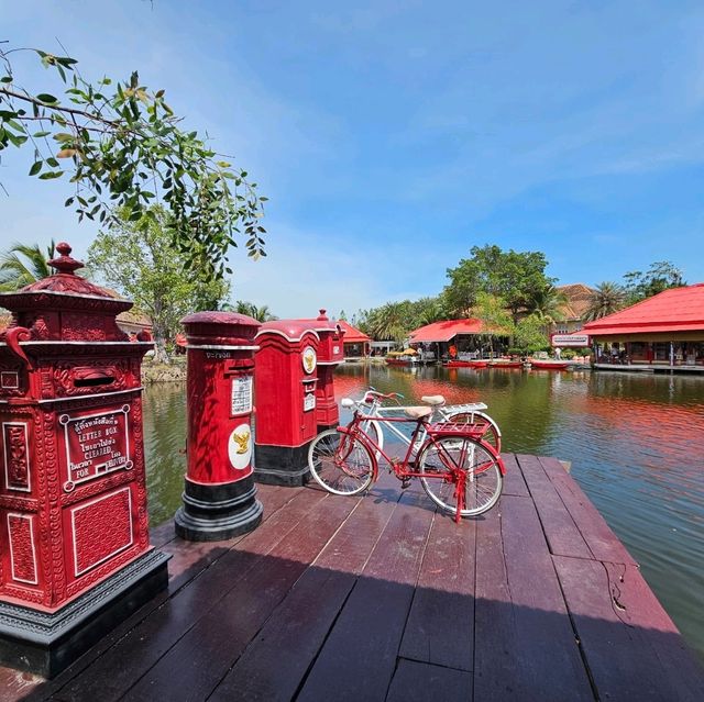 ตลาดน้ำหัวหินสามพันนาม