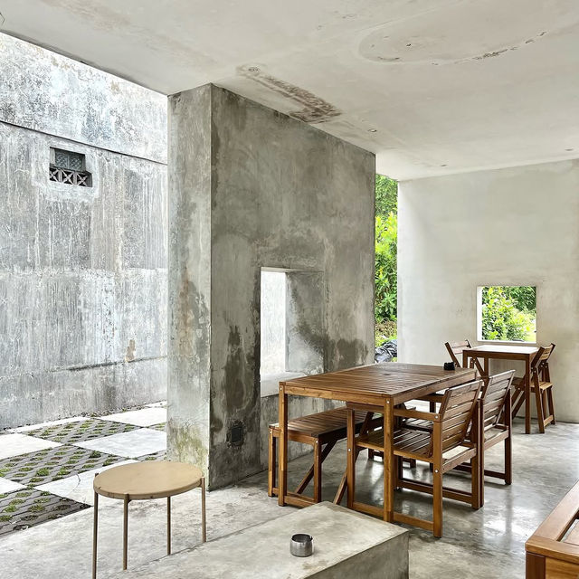 awor.coffee and the showroom