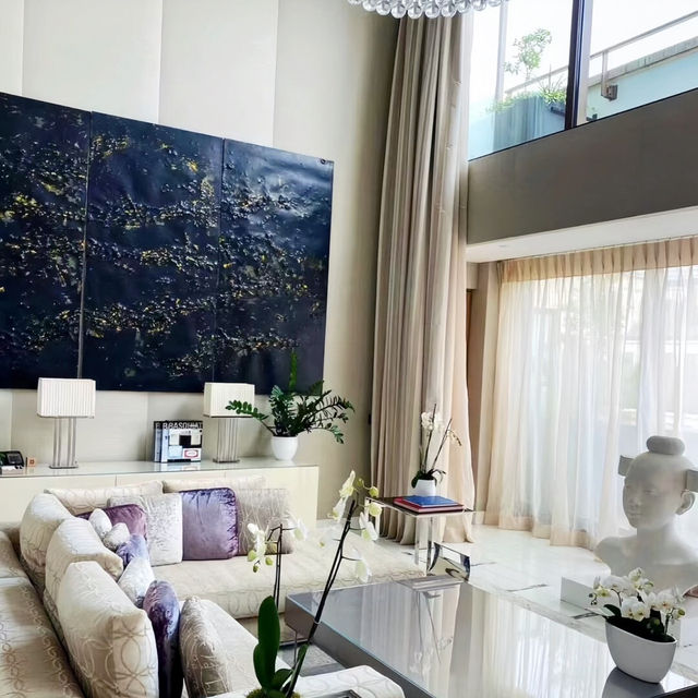Parisian Dreams Come True! My Glamorous Escape at Mandarin Oriental Paris