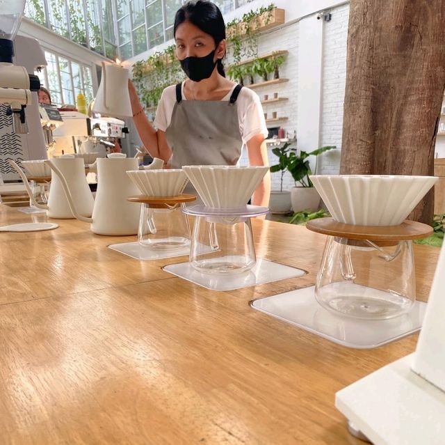 popular cafe