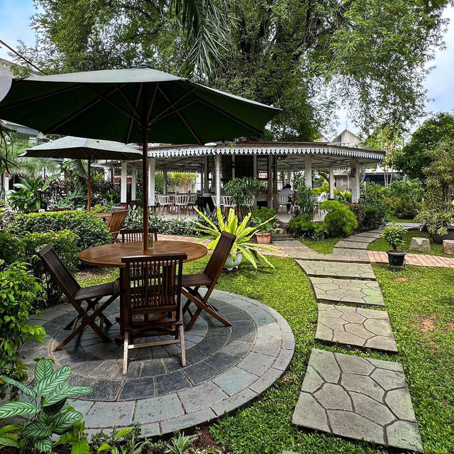 TAMARIN CAFE