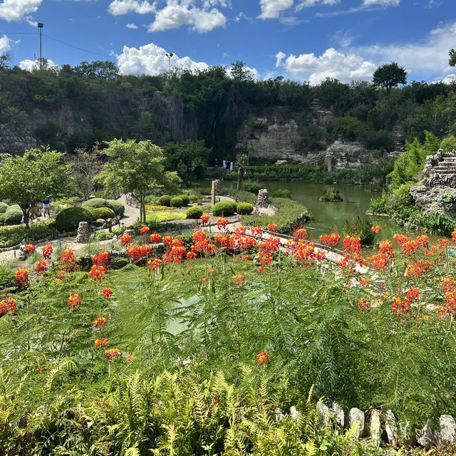Different from any Japanese garden I visited before! 