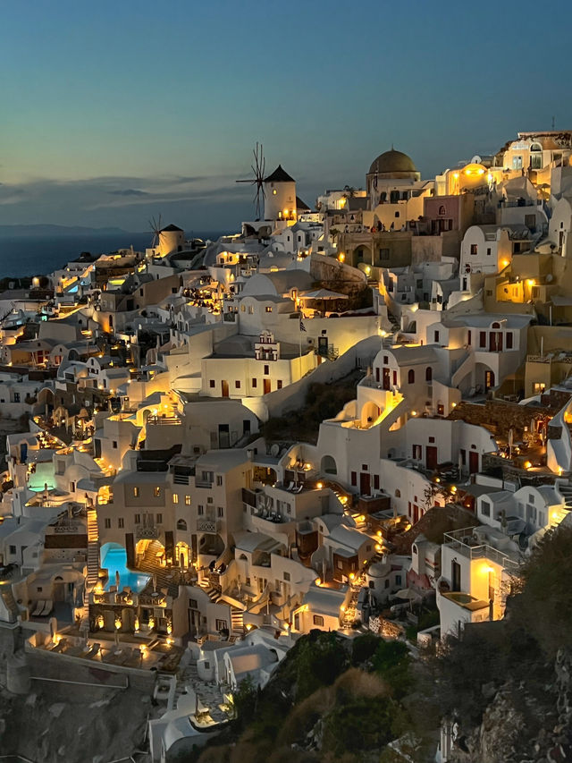 Unforgettable Sunset Views in Oia