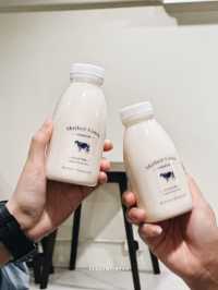 Mother Cows.เมืองทองธานี 🐮💙✨ 