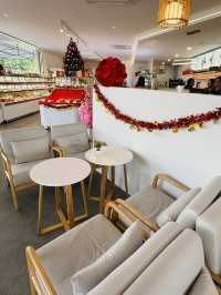 From Toast-Sized Cushions to Fluffy Loaves – My Sweet Escape at Just Bread