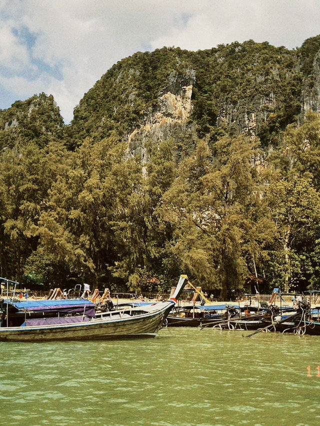 หาดไร่เลย์ – สวรรค์ลับกลางทะเล ที่ต้องมาสักครั้ง!