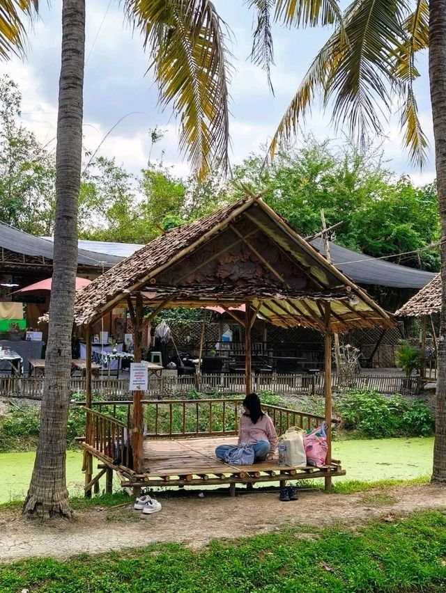 Coconut Market 清邁周末限定的「椰林市集」