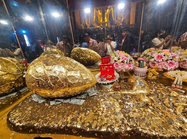 ไหว้พระใหญ่ศักดิ์สิทธิ์ ในจังหวัดอ่างทอง 