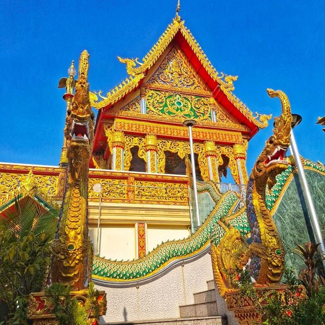 สักการะหลวงพ่ออายุยืน ณ วัดสามกุฏิ