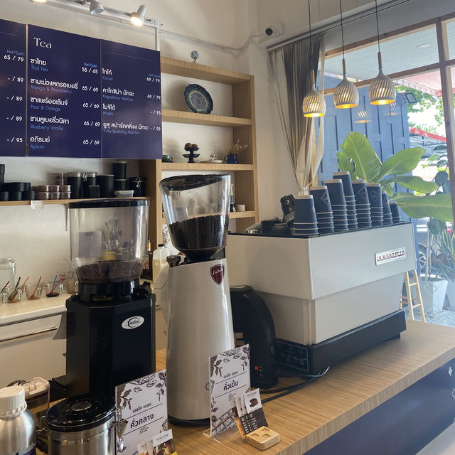 เออโก คอฟฟี่ Ergo-Coffee คาเฟ่มีเรื่องราว
