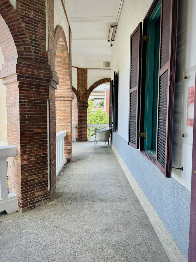 台南 知事官邸 🏛️ 歷史建築巡禮！感受歲月的痕跡✨