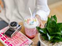 คาเฟ่ใหม่ 2025 กับ  Art&Toy Café Phangnga