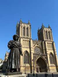 Bristol: A City of Bridges and Colors