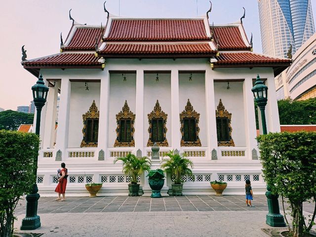 泰國曼谷素坤逸區皇家古跡寺廟景點一日遊行程，白色大理石暹羅文化寺廟建築，適合拍照📸打卡