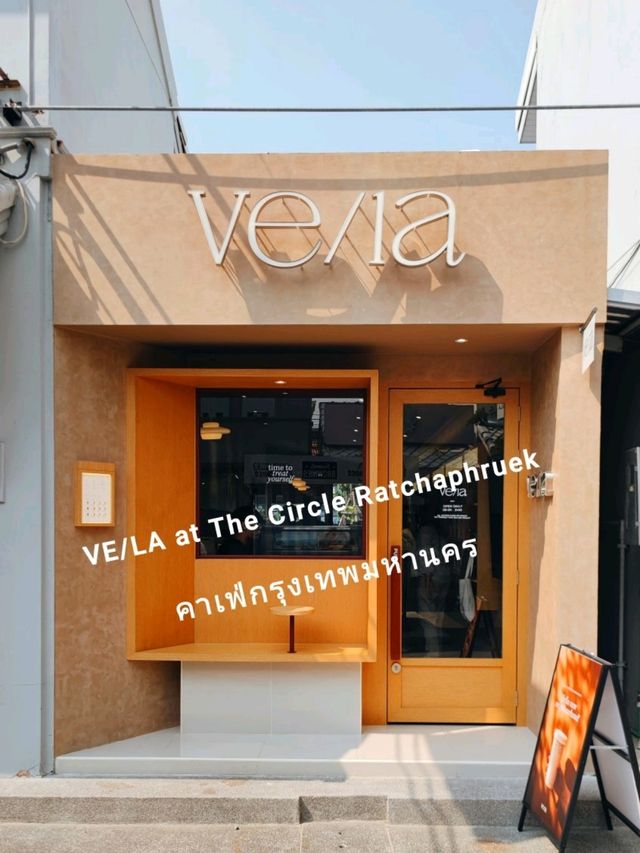 VE/LA at The Circle Ratchaphruek คาเฟ่กรุงเทพ