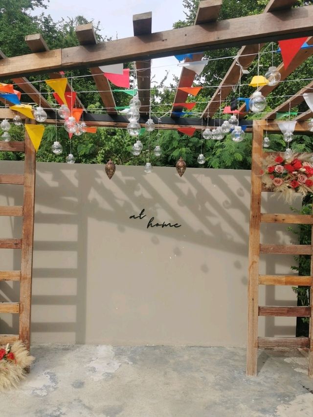 At Home ร้านคาเฟ่น่ารัก บรรยากาศอบอุ่น