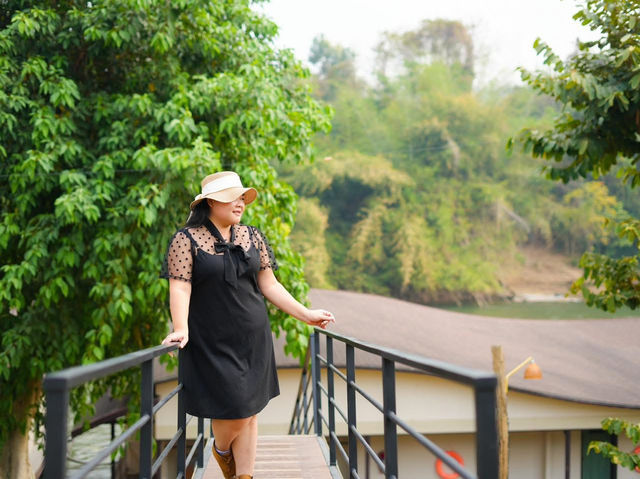 ชวนนอนริมน้ำล่องแพเปียกสัมผัสกับธรรมชาติ
