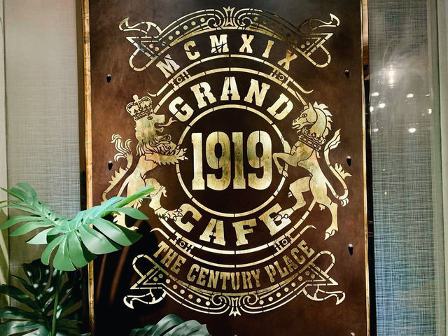 Timeless Elegance at 1919 Grand Café