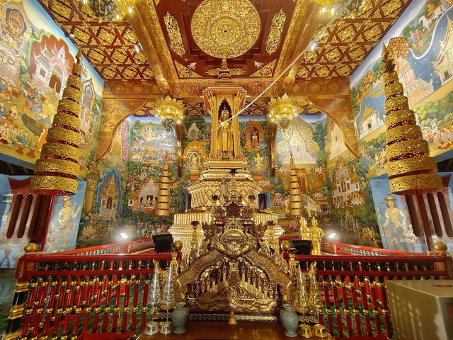 "Chiang Mai in 3 Days: Temple Hopping, Waterfalls & the Best Khao Soi of Your Life 🏯🌶️"
